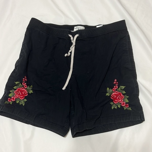Modern Amusement Other - Modern Amusement Swim Shorts Embroidered Roses size small
